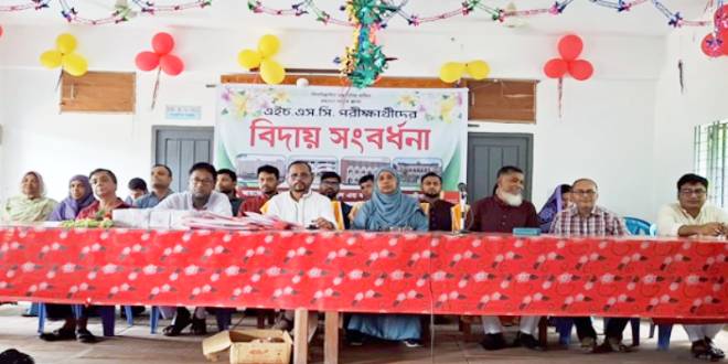 ”এইচএসসি পরীক্ষার্থীদের বিদায় সংবর্ধনা”
